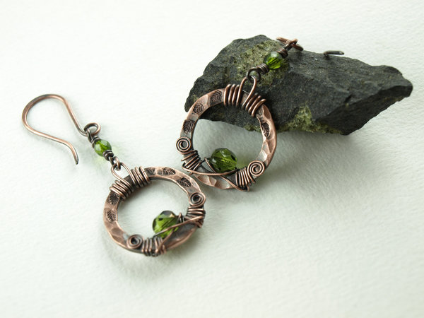 Ohrhänger - Kupfer massiv, Blätter gestempelt, olivegrün
